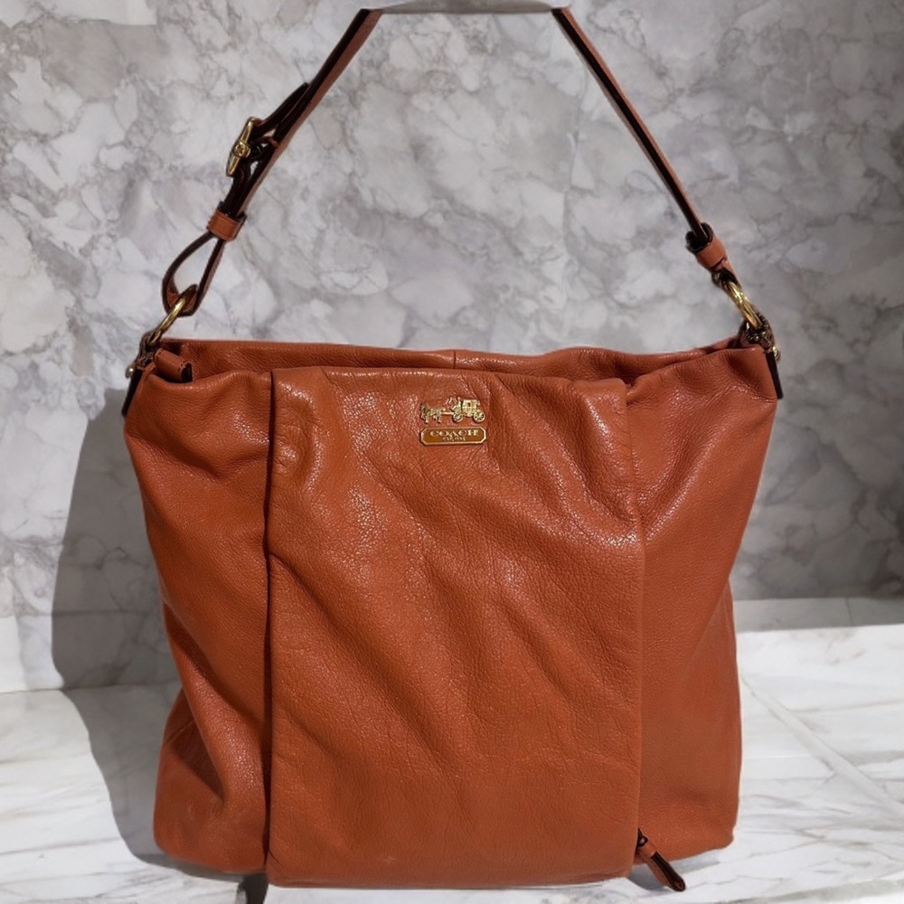 Coach Madison Isabelle Pebble Leather Hobo Bag Cognac/Saddle/Orange Shoulder Bag - Picture 15 of 16